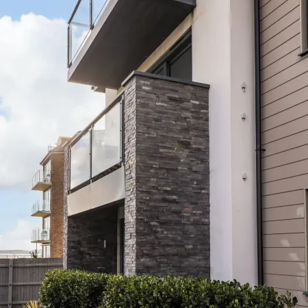 7 Warren Edge Close