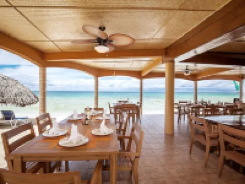 Beach House Condos, Negril โรงแรมในเนกริล