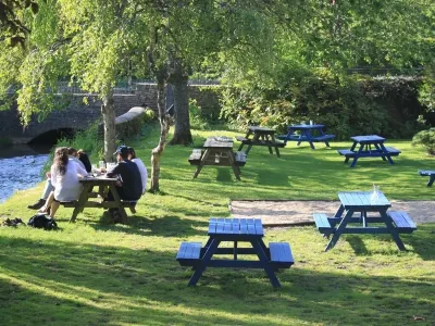 The Bathurst Arms Hotel a Colesbourne