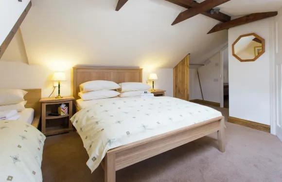 希思羅奧克伍德民宿