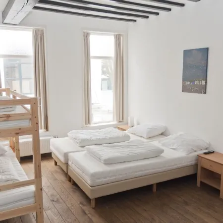 City Hostel Vlissingen Отели в г. Влиссинген