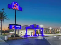 Studio 6 Suites Madera, CA - Yosemite Hotels in Madera County
