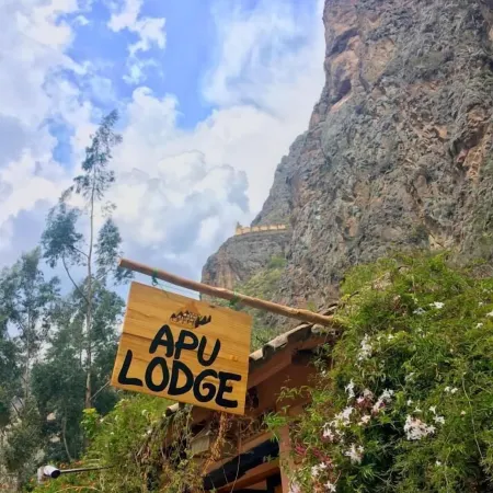 Apu Lodge