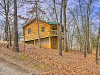 Cabin Retreat on Table Rock Lake w/ Fire Pit! Hotéis em Shell Knob