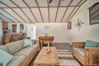 Jamestown Retreat w/ Hot Tub - Walk to Lake! - parking