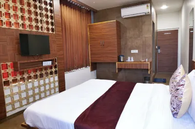 Hotel Sweet Time Restaurant and Banquet Hotels near Shree Sakat Maa Temple