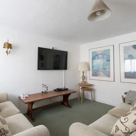 Tavern Way Hotels in Wareham
