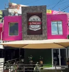 邊境套房汽車旅館 Florería Barraza附近的飯店
