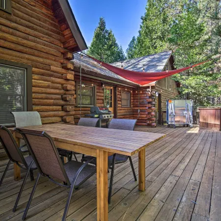 5 Mi to Hiking: Custom Cabin w/ Deck in Arnold!