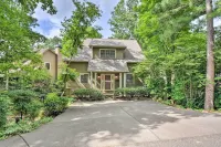 Big Canoe Retreat w/ Deck & Golf Course Views - 3-Star