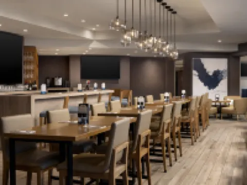 DoubleTree by Hilton West Kelowna Hotels in Central Okanagan