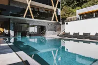 Glemm by Avenida Incl Joker Card - Pool