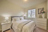 Visalia Home w/ Yard: 4 Mi to Downtown!