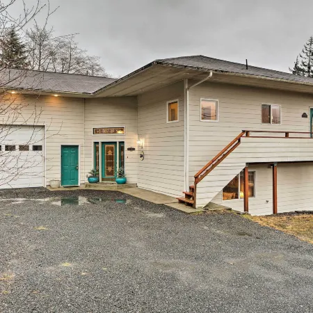 Ketchikan Home: Bay Views, 1/2 Mi to Hiking Trails