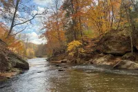 Mtn View + Fire Pit: Pet-Friendly Woodlawn Cabin! - 3 stjerner