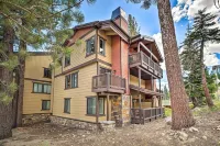 Luxe Village Home by Gondola, Shops & Restaurants! - bar