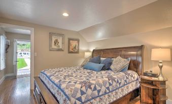 Creekside Home w/ Patio, Walk to Manitou Incline!