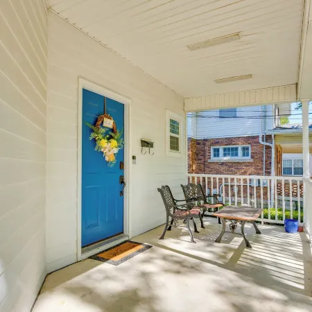Walk to Dtwn Warrensburg Cozy Family Home!