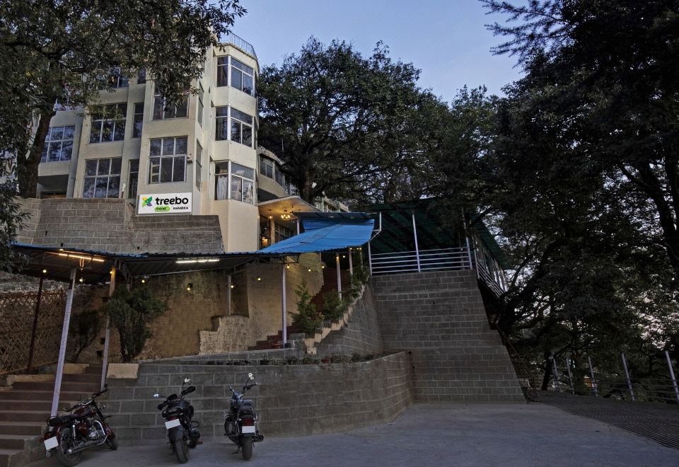 hotel overview picture