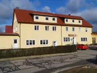 Gasthaus & Metzgerei Besenhardt Hotels in Wackersdorf