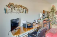 1 Mi to Skiing: Mtn-view Condo in Angel Fire! - 4 stjerner