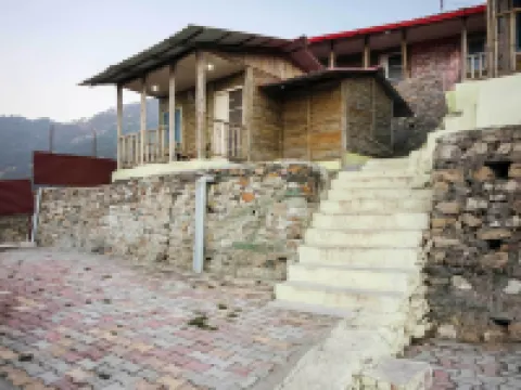 Glamwood Resort Hotels in Kempty Range