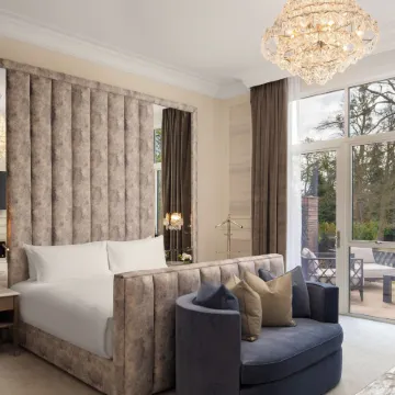 Fairmont Windsor Park Отели рядом с достопримечательностью «Dramatica»