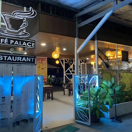 Golden Palace Hotel