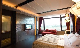 Chateau Motel & Spa 2