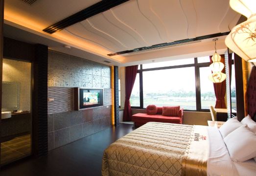 3. 샤토 모텔 & ..