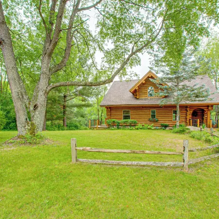 Handcrafted Log Home on River Near Crystal Mtn