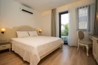 Channel Suites - Apartments