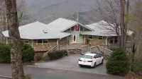 Mountain home right near Rumbling Bald Resort and Spa ! Hotels in Lake Lure