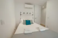Courtyard Oporto Design Apartment K with Terrace Hotels in Campanha