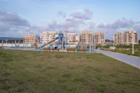 Sunny Haven Sea View Escape