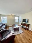 "That Cute BNB" 2-Bedroom home in prime location!