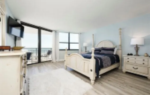 Direct Ocean Front Condo steps away from the Beach!