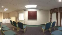 Holiday Inn Express & Suites Allentown Cen - Dorneyville Hotels in South Whitehall Township