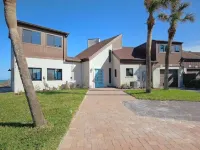 Beachfront Getaway Licensed Beachfront Townhome- PRIVATE POOL Hotels in Indialantic
