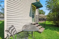 Cozy Cottage / 15 Minutes from LSU / Quiet Neighborhood