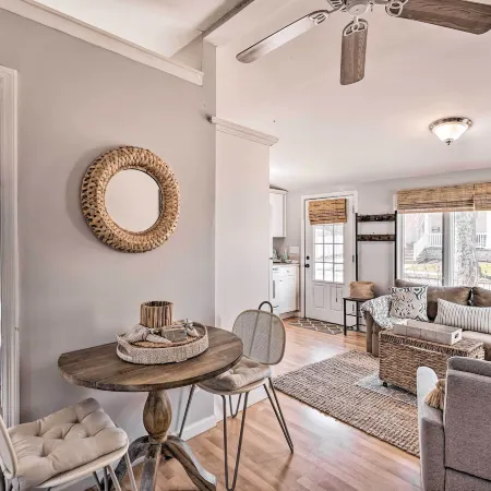 Bright Belmar Cottage < Half Mi to Boardwalk!