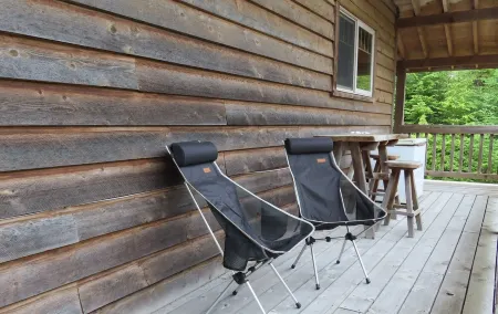 Cozy & Quiet Cabin 2 Minutes from Coffman Cove Harbor - 16' Skiff & Van Avail. Отели в г. Кофман Ков