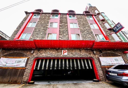 타임모텔 주변 고속터미널