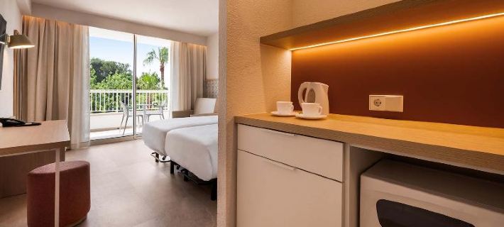 Protur Safari Park Aparthotel Hotel di Sa Coma