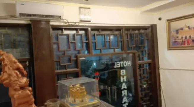 Hotel Bharat residency