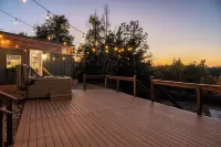 Secluded Mountain Getaway - 1 Cozy Tiny Home with SPECTACULAR views