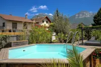 La Porte des Alpes Chambres d'hôtes Hotels in Les Deserts