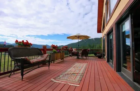 Elk Springs Ranch with grand mountain views with new frisbee disc golf course.