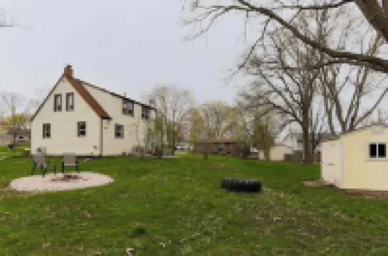 Your Cozy Lockwood Lodge Awaits Pet Friendly