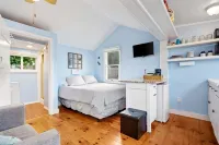 Shore Delight Studio for 2!